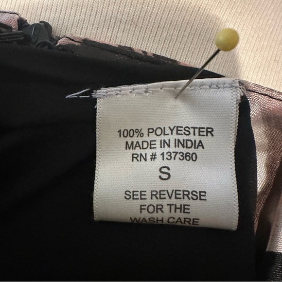 Floral Black and Pink Midi Skirt - Picture 7 of 8